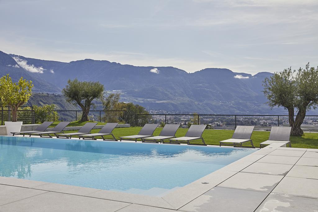 The View Luxury Suites Lagundo Esterno foto