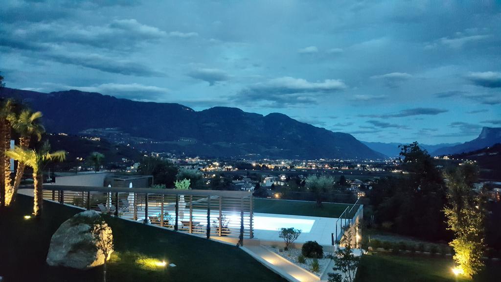 The View Luxury Suites Lagundo Esterno foto